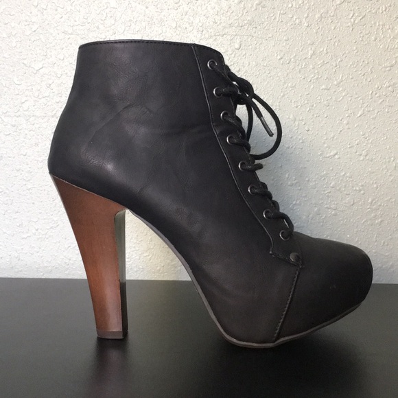 Qupid Shoes - Qupid Lace-up Platform Booties